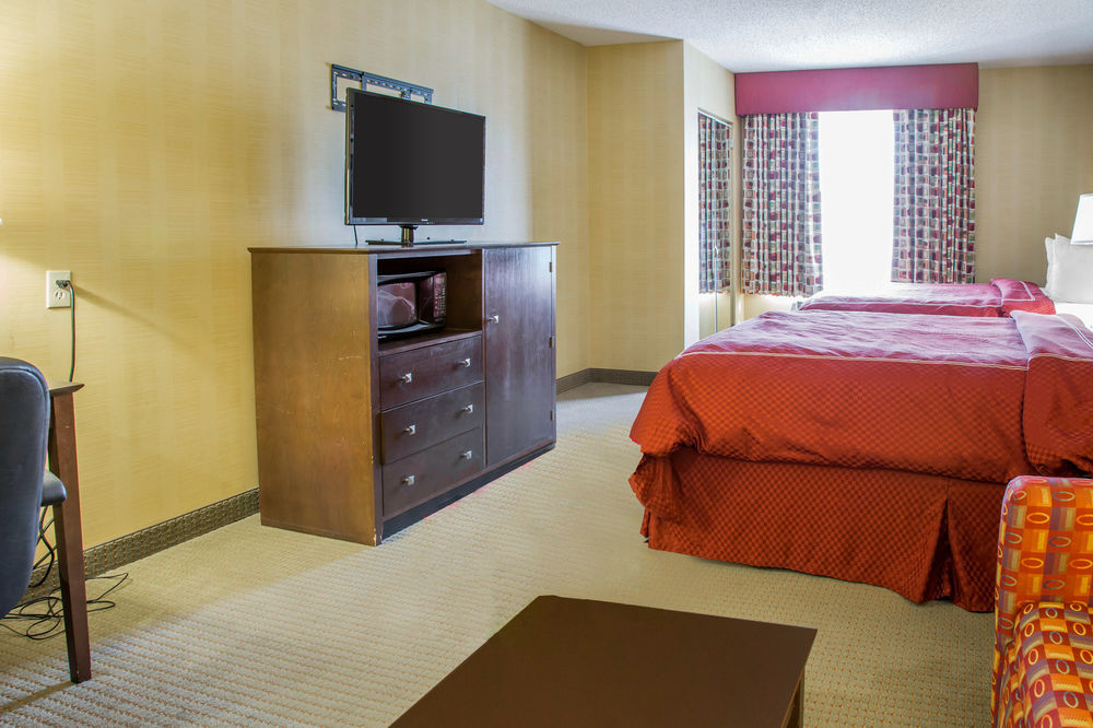 סטרטפורד Quality Suites מראה חיצוני תמונה